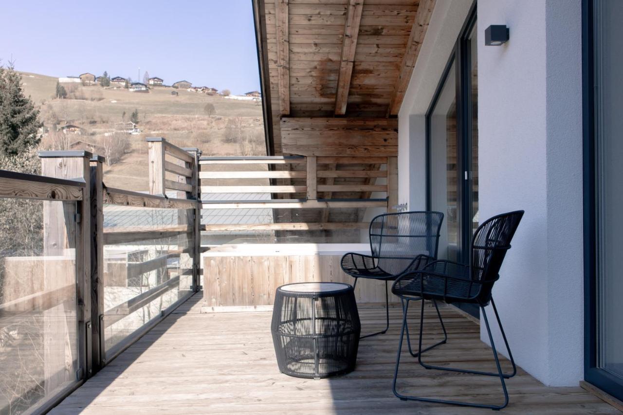 24 By Avenida - Mountain Hotel كابرون المظهر الخارجي الصورة