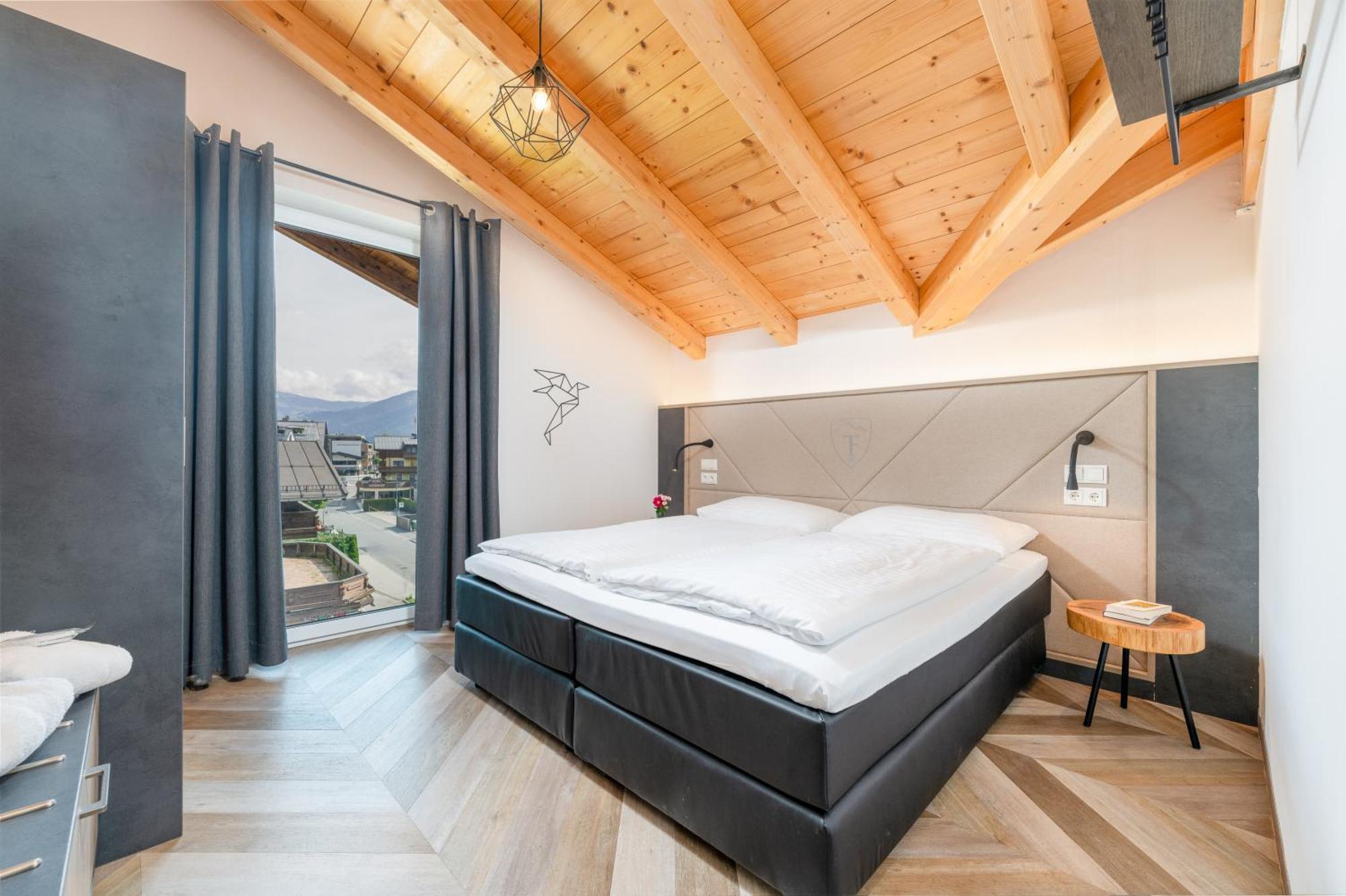 24 By Avenida - Mountain Hotel كابرون المظهر الخارجي الصورة