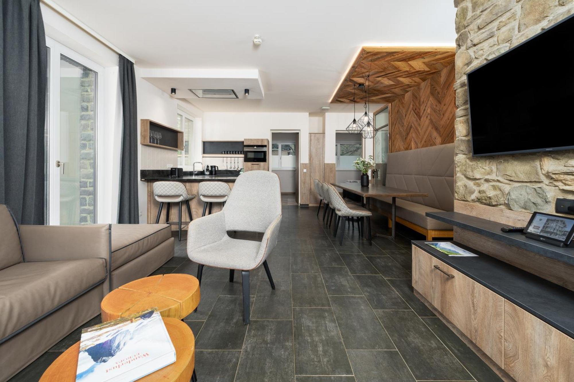 24 By Avenida - Mountain Hotel كابرون المظهر الخارجي الصورة