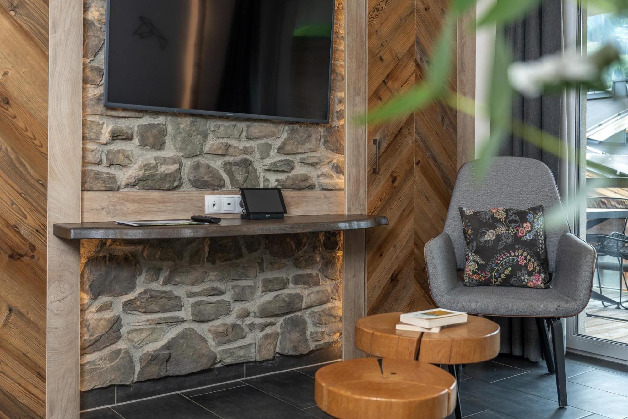 24 By Avenida - Mountain Hotel كابرون المظهر الخارجي الصورة