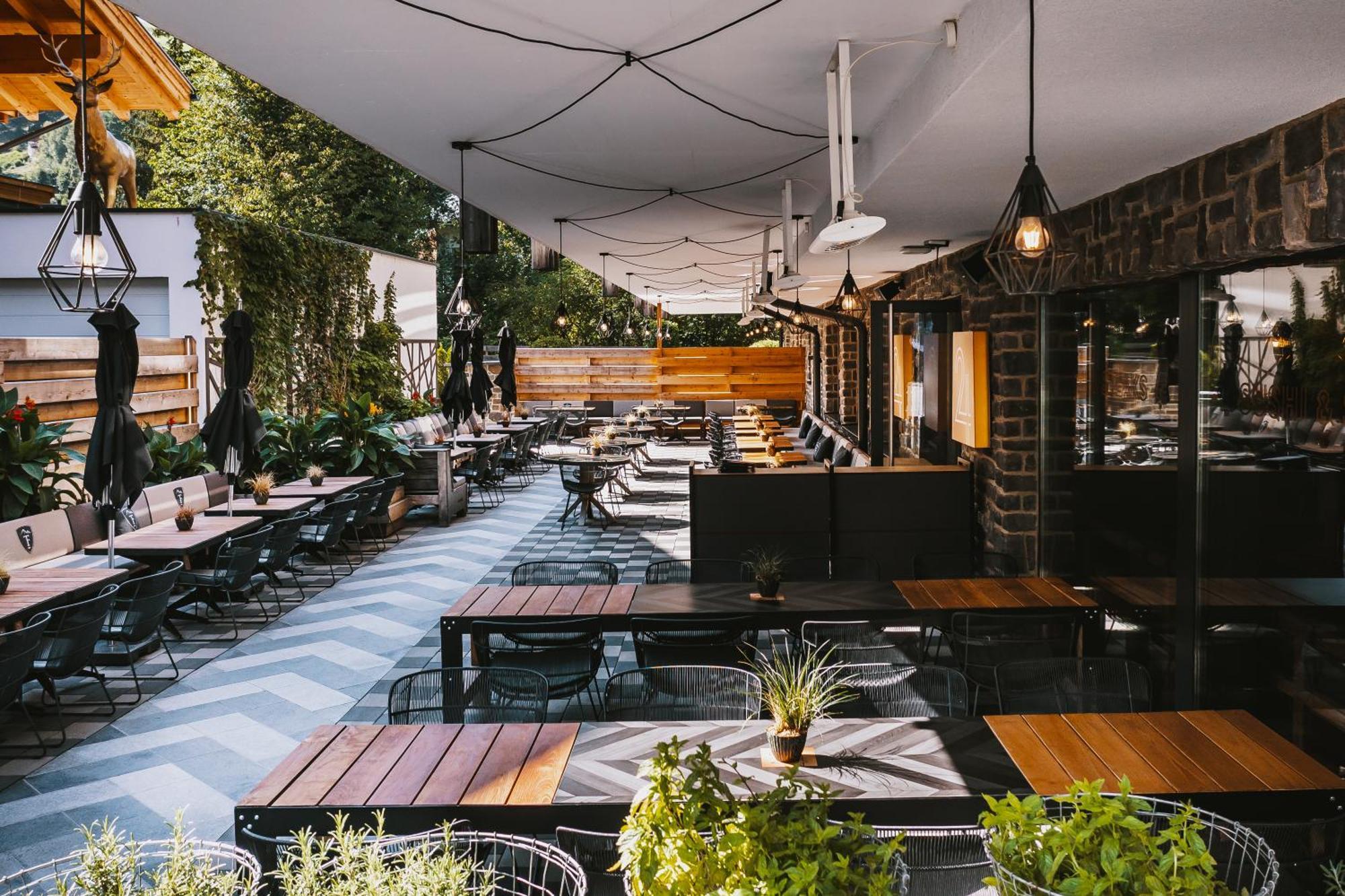 24 By Avenida - Mountain Hotel كابرون المظهر الخارجي الصورة